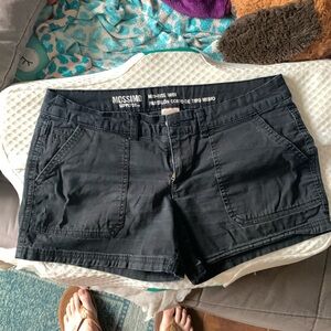 Mossimo Supply Co. Size 6 Cargo Shorts in Black